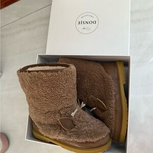 Cozy Tan Kids Boots